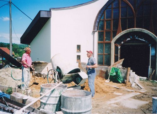 Stavba Kaple Svatého Ducha v Podolí